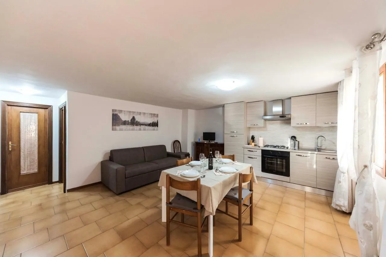 Appartamento Casa Erika Palaia Italia